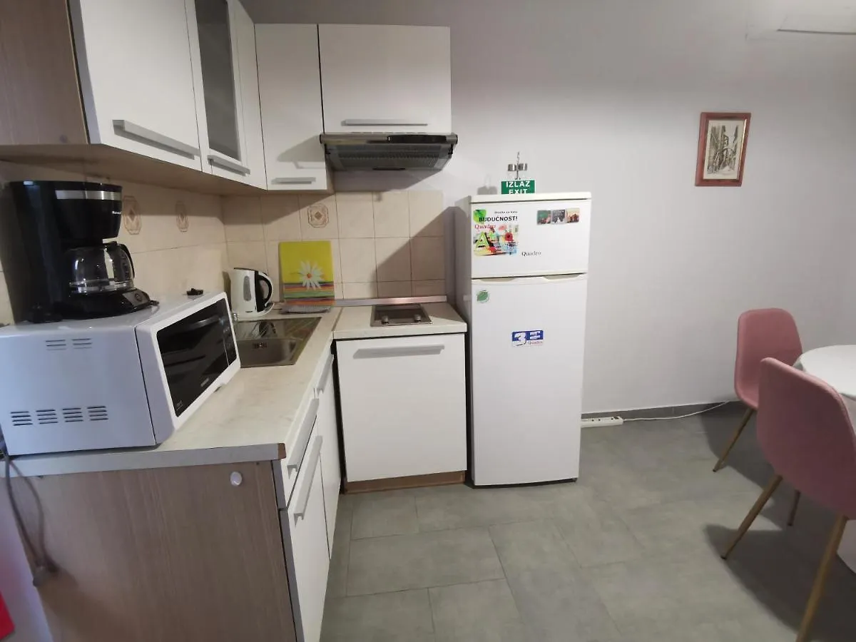 Lovely Family House Robi Rovigno Affittacamere