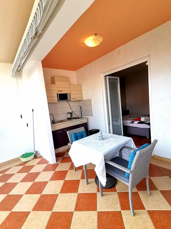 Lovely Family House Robi Rovigno Affittacamere